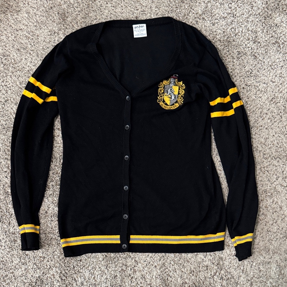 Harry Potter Hufflepuff Crest Cardigan – Official Knit Sweater – Size L